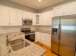 512 W 31st St #514, Minneapolis, MN 55408