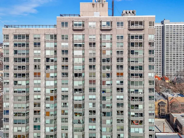 720 W Gordon Ter APT 4A, Chicago, IL 60613