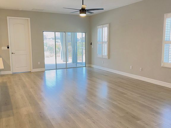 3rd image of 1376 Torgerson Rd SE