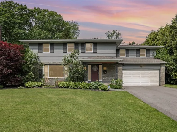 99 Grosvenor Rd, Rochester, NY 14610