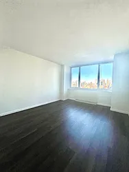 Rented by Addison Property Group