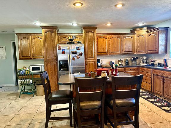 3rd image of 280 High Meadows Drive