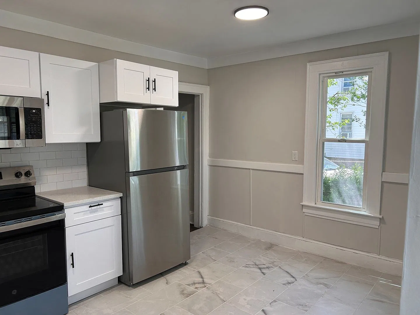 20-22 Lilac St, E. Hartford — Photo 2