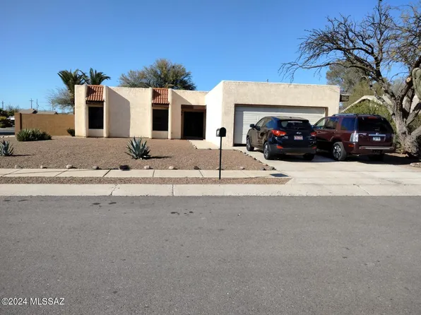 3350 W Chive Pl, Tucson, AZ 85741