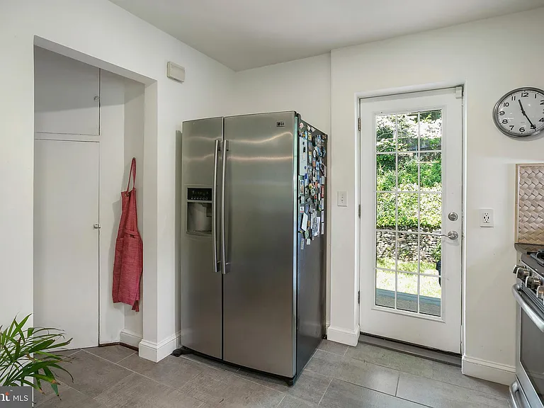 5015 Fulton St NW — Photo 6