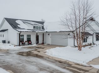 825 E Thompson St, Princeton, IL 61356