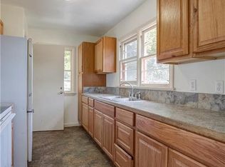 1124 2nd St W, Roundup, MT 59072