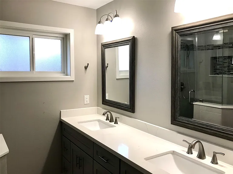 5470 Carew St — Photo 17