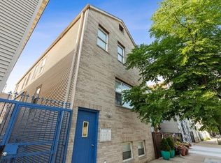 1936 S Carpenter St FLOOR 2, Chicago, IL 60608