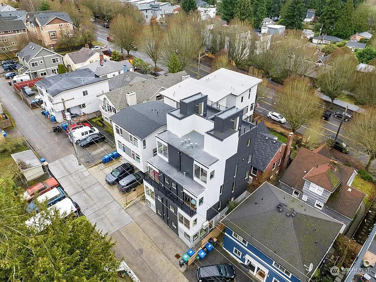9234 35th Ave SW #A — Photo 13