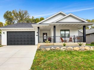 5008 Great Gray Dr, Madison, WI 53718