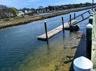 88 Squibnocket Dr, East Falmouth, MA 02536