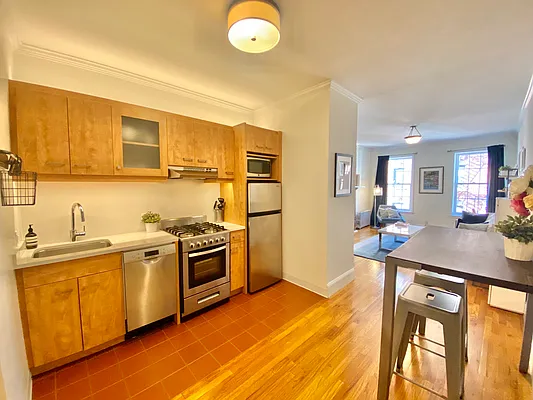 Rented by Compass | media 16