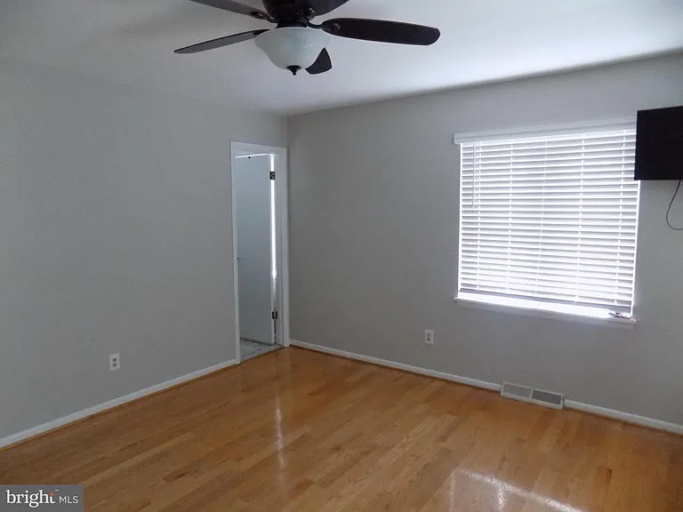 313 Glenville Rd — Photo 29