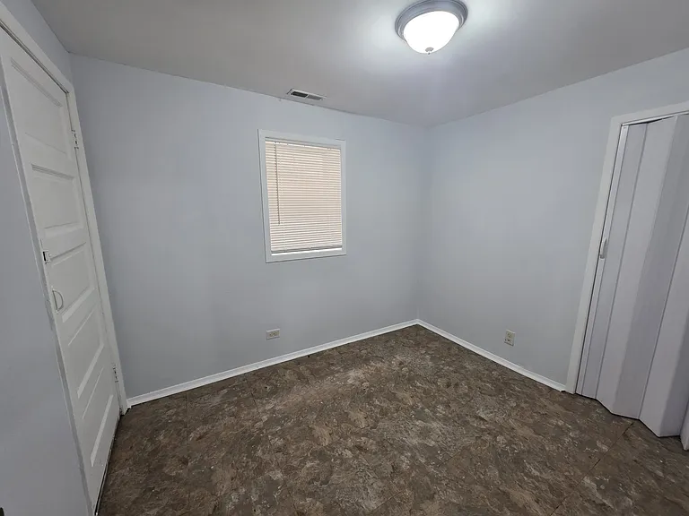 4818 W 28th St #1F — Photo 6