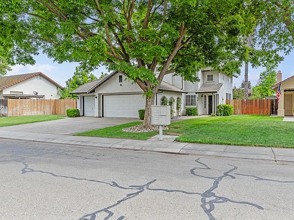 3rd image of 504 Van Dyken Way