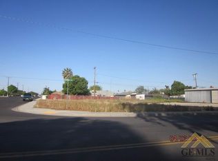 801 Ellington St, Delano, CA 93215