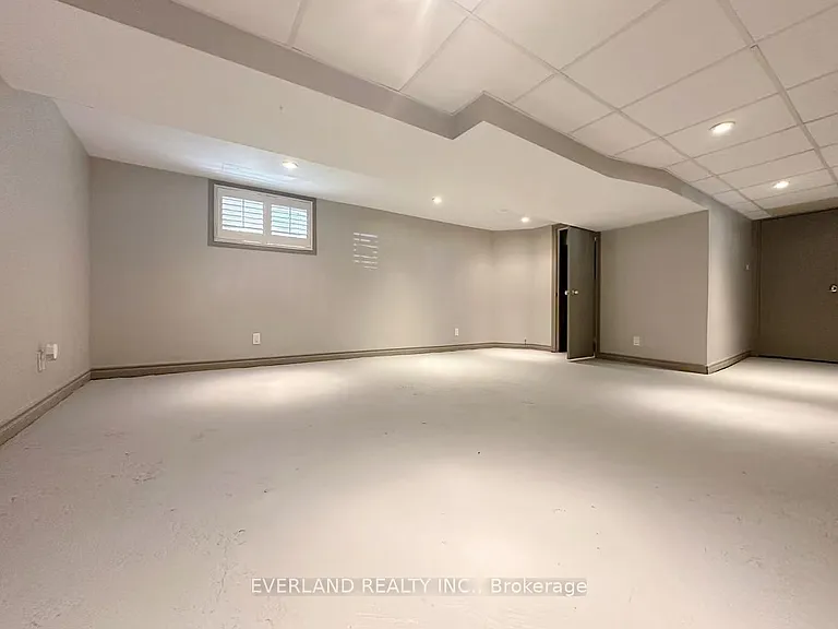 426 Reynolds St — Photo 14
