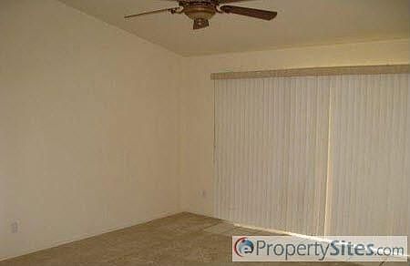 5th image of 682 E Kent Ave