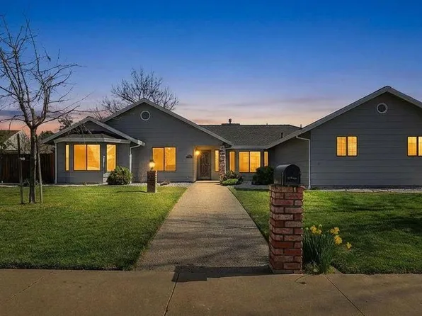 207 Country Club Dr, Colusa, CA 95932