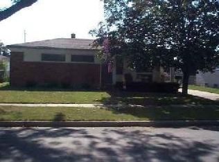 426 N John Rolfe Dr, Monroe, MI 48162