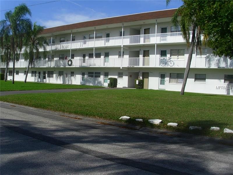 1st image of 5725 12th Ave N Unit 305D