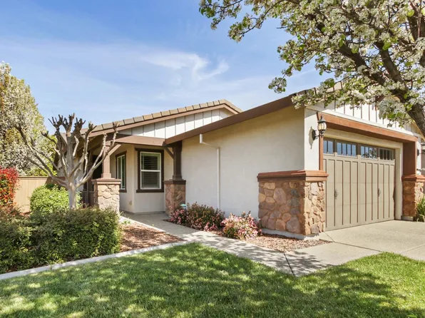 7925 Peak Forest Way, Elk Grove, CA 95757