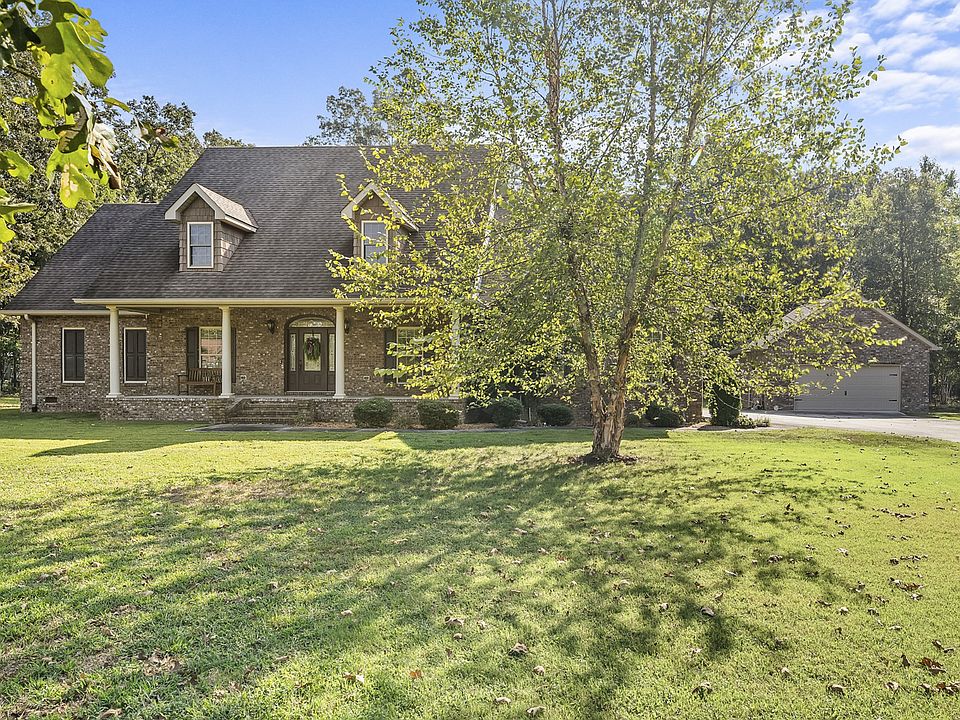 1st image of 629 Bonner Way