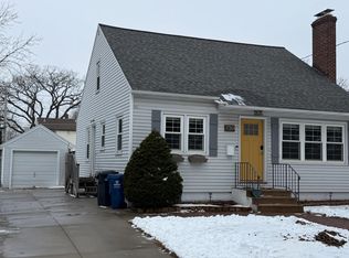 739 12th Ave NE, Rochester, MN 55906