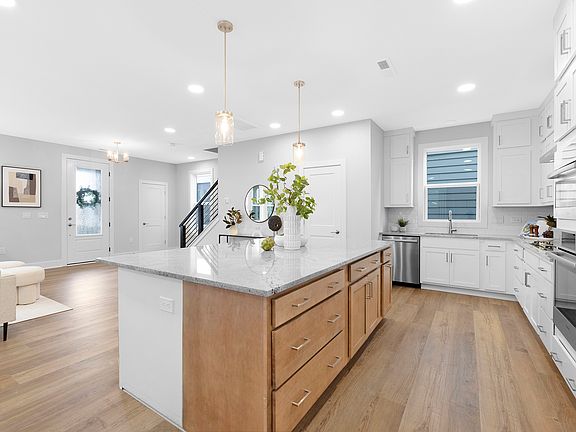 Atwater Station - Gray