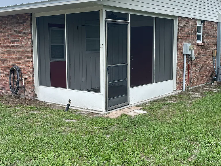 4130 Sebring Ave — Photo 2