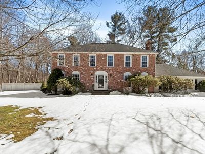 2 Greybirch Rd, Andover, MA, 01810