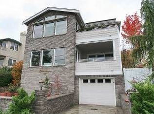 267 4th Ave S #B, Edmonds, WA 98020