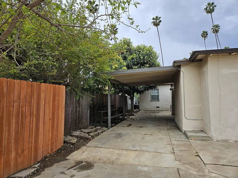 3172 Farnsworth Ave — Photo 3