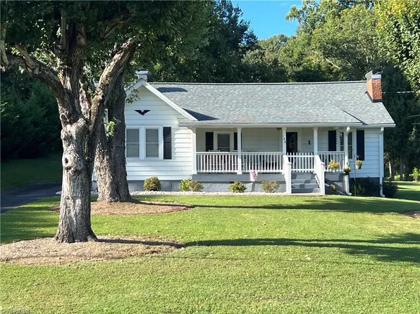 140 Brookfall Dairy Rd, Elkin, NC 28621