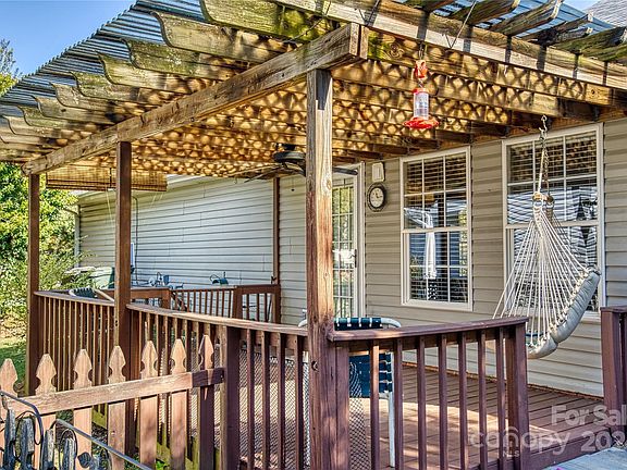 4th image of 1776 Northgate Ln