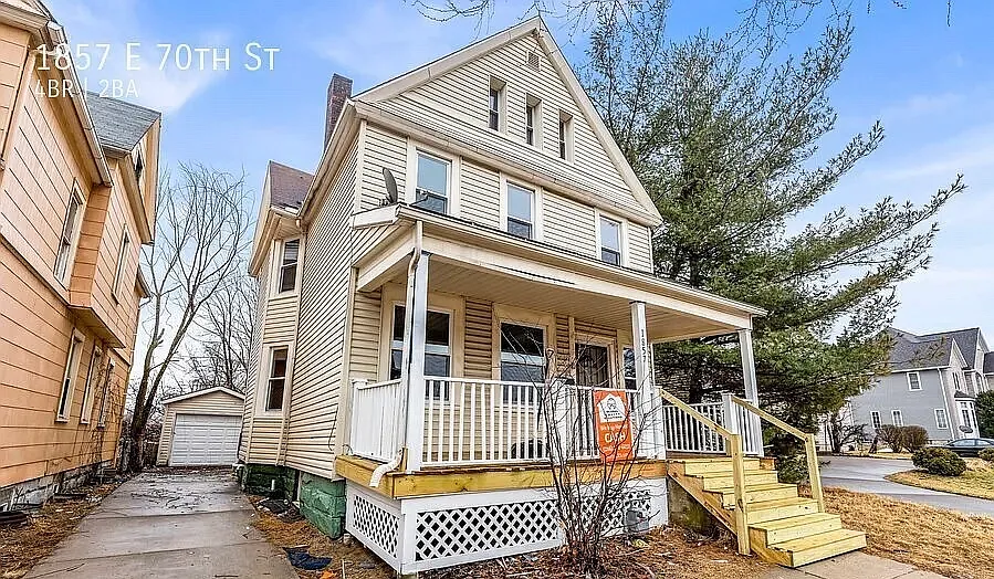 4 bed, 1.5 bath, 1921 sqft, $1,500 — Photo 2