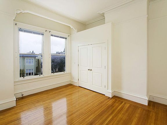 5th image of 2528 Washington St APT 4