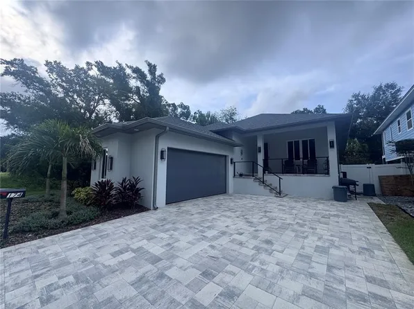 174 E SPRUCE STREET, TARPON SPRINGS, FL 34689