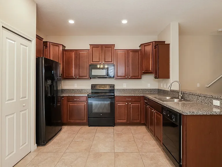 12926 Utopia Gardens Way — Photo 7