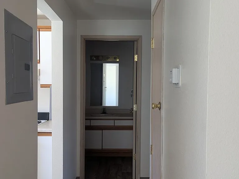 668 NE Johnson St — Photo 10