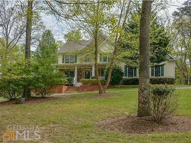 Spectacular 5 bedroom, 3.5 bath Craftsman beauty nestled on double lot in gated Lake Arrowhead