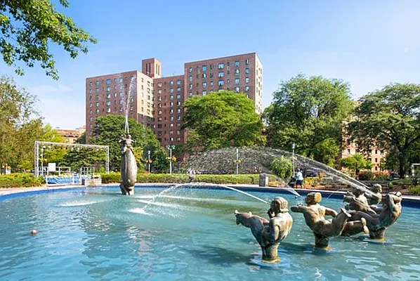 Rented by Compass | media 10