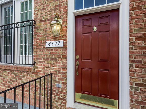 3rd image of 4597 Barringer Pl
