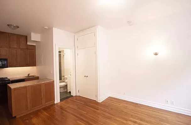 Rented by Jonis Realty | media 14