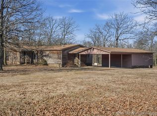 101163 S 4614th Rd, Sallisaw, OK 74955