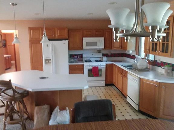 5th image of 6427 Sterling Ln