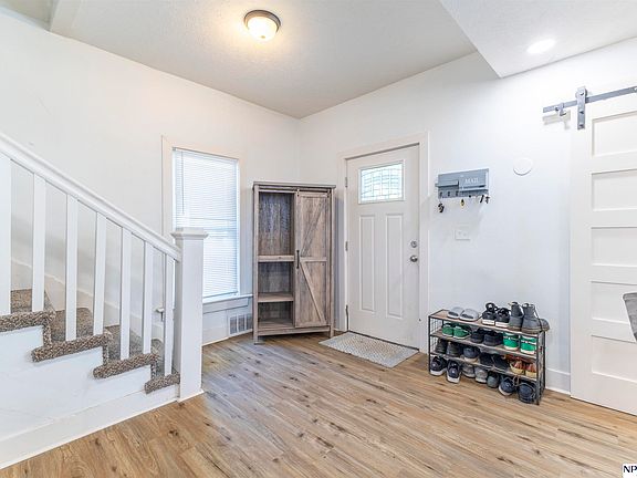3rd image of 3341 Meredith Ave