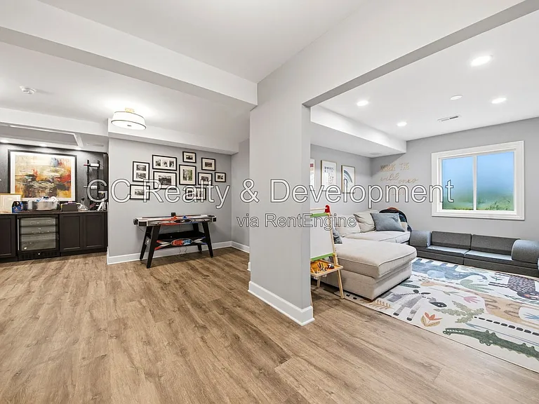 4508 Bryan Pl — Photo 10