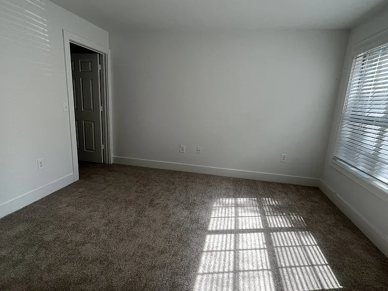 Wesley Place Apartments at Lawrenceville — Photo 184